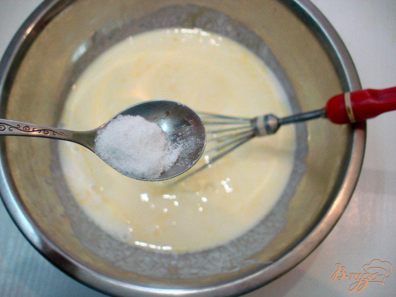 Фото приготовление рецепта: Жареные пирожки на кефире с квашеной капустой шаг №13