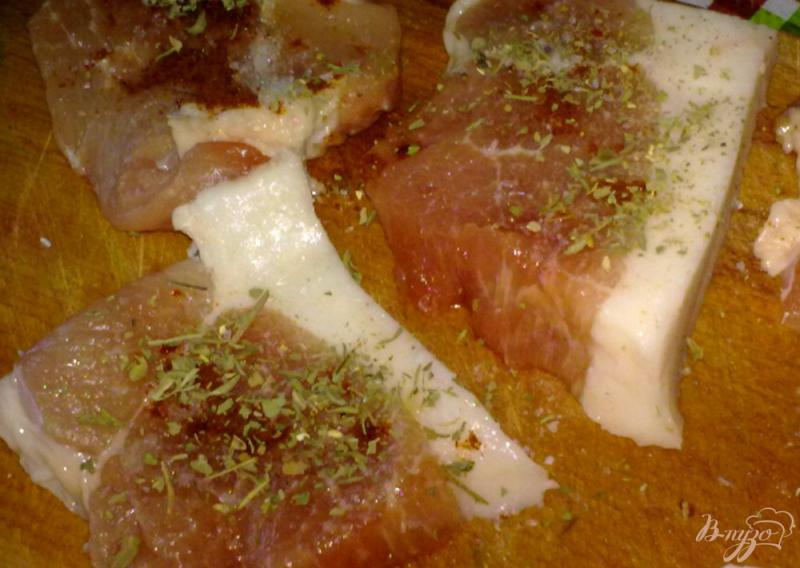 Фото приготовление рецепта: Мясо под шубкой шаг №2