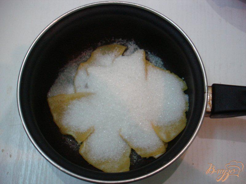 Фото приготовление рецепта: Лимонад из клубники шаг №3