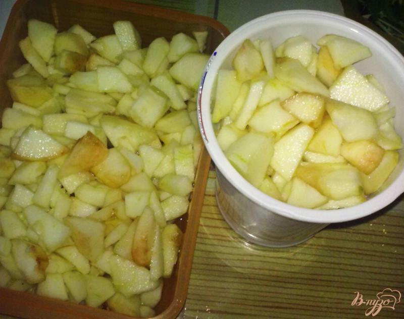 Фото приготовление рецепта: Замороженные яблоки шаг №4