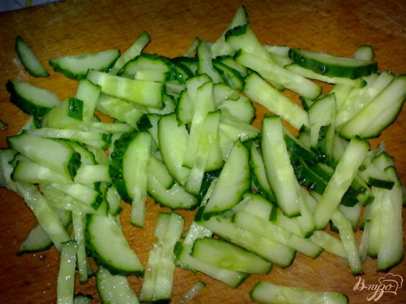 Фото приготовление рецепта: Салат с белокочанной капустой шаг №3