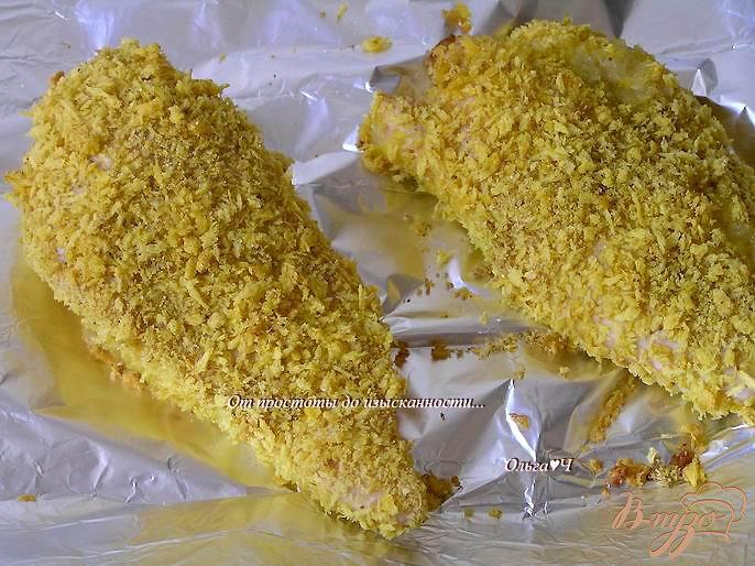 Фото приготовление рецепта: Куриные грудки в карри-панировке шаг №4