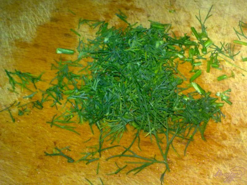 Фото приготовление рецепта: Салат из капусты и чернослива шаг №4