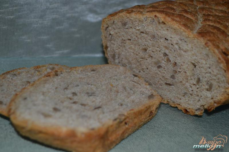 Фото приготовление рецепта: Ржано-пшеничный хлеб с семечками шаг №6