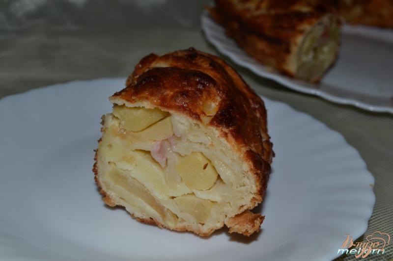 Фото приготовление рецепта: Пирог с яблоками, нектарином и карамельной корочкой шаг №6