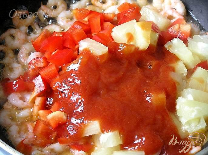Фото приготовление рецепта: Креветки в кисло-сладком соусе с рисом по-восточному шаг №1