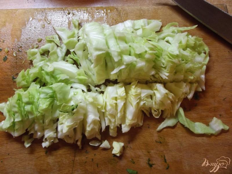 Фото приготовление рецепта: Салат с зеленым горошком шаг №3