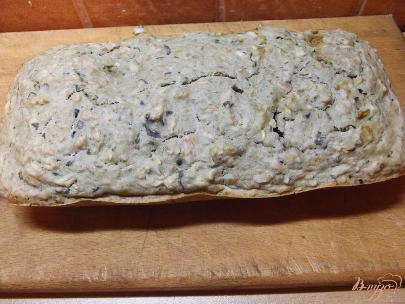 Фото приготовление рецепта: Овсяный хлеб с базиликом на соде шаг №10