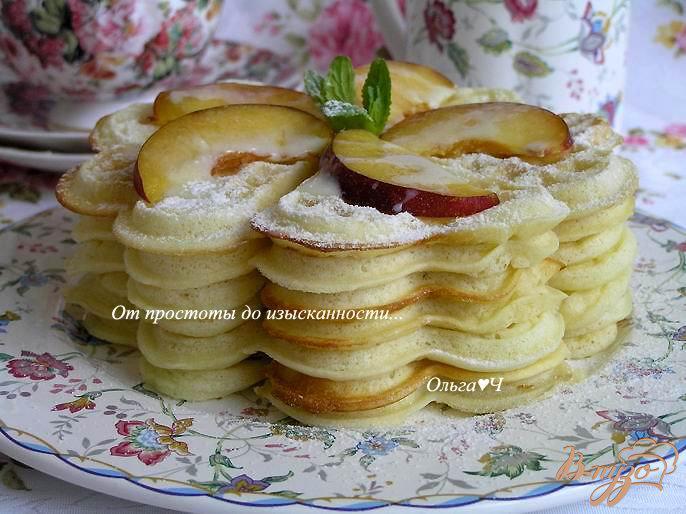 Фото приготовление рецепта: Вафельный торт со сгущенкой шаг №6