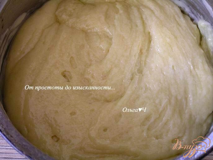 Фото приготовление рецепта: Мятный вишневый кекс шаг №4