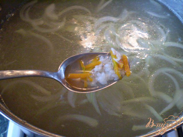 Фото приготовление рецепта: Суп рисовый без зажарки шаг №3