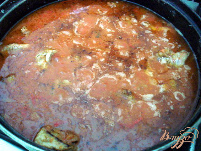 Фото приготовление рецепта: Телятина в томатно-сметанном соусе шаг №7