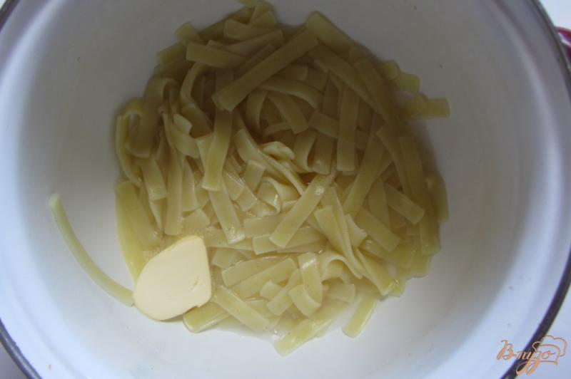 Фото приготовление рецепта: Спагетти тушеные с овощами и специями шаг №2