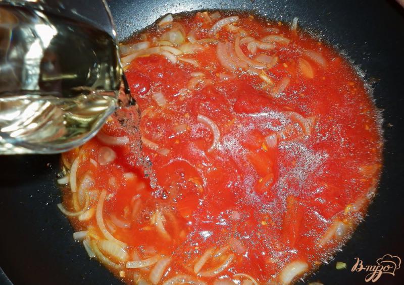 Фото приготовление рецепта: Рыба с тыквой и томатным соусом шаг №3