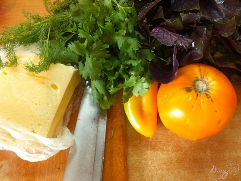 Фото приготовление рецепта: Салат из желтых микадо с сыром сулугуни шаг №1