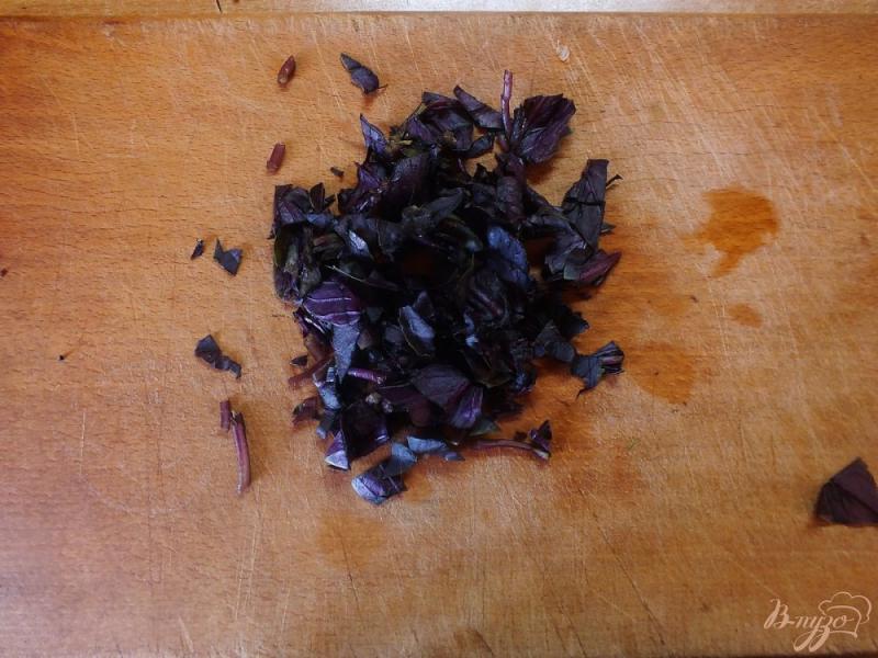 Фото приготовление рецепта: Тефтели тушеные в базиликово-томатной подливе шаг №8