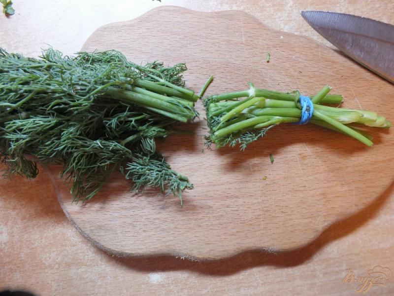 Фото приготовление рецепта: Говядина отварная в крутом бульоне из зелени шаг №3