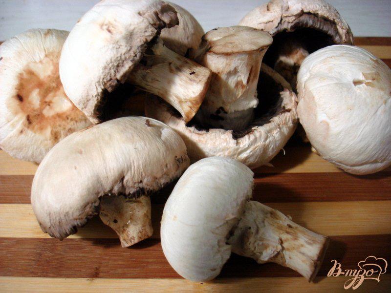 Фото приготовление рецепта: Голубцы с куриным мясом и грибами шаг №4