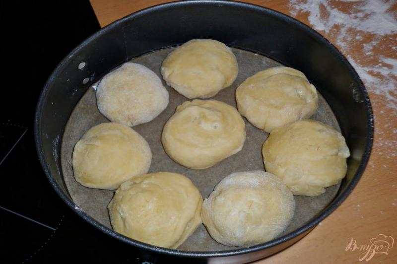 Фото приготовление рецепта: Булочки с ананасом шаг №8