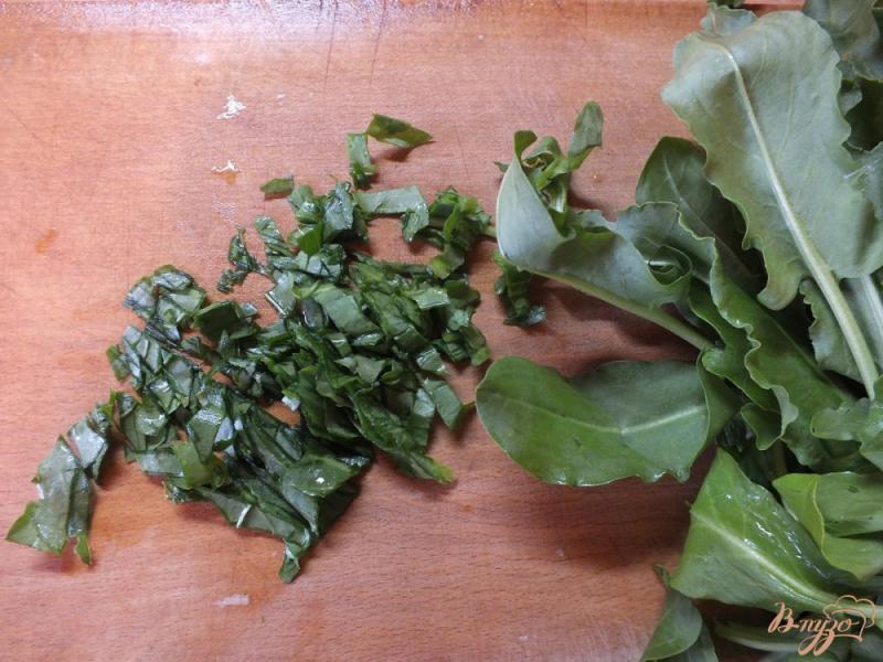 Фото приготовление рецепта: Салат из кислого молодого щавеля шаг №1