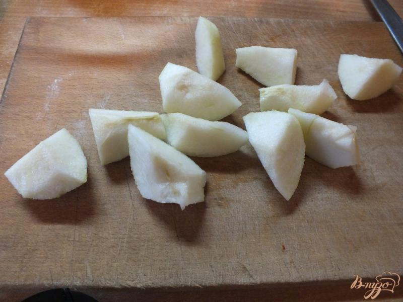Фото приготовление рецепта: Сырники тушеные в грушевом сиропе шаг №6