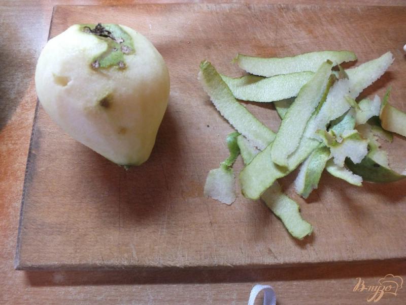 Фото приготовление рецепта: Сырники тушеные в грушевом сиропе шаг №4