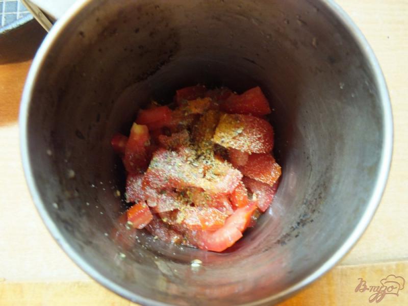 Фото приготовление рецепта: Баклажаны под соусом из помидоров шаг №2