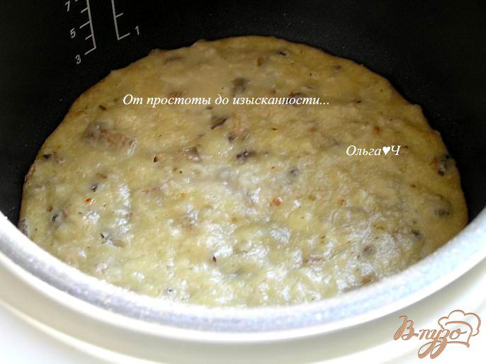 Фото приготовление рецепта: Закусочный манник с грибами (в мультиварке) шаг №5