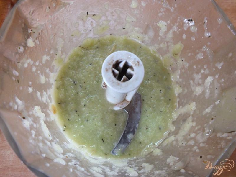 Фото приготовление рецепта: Холодный огуречный суп пюре шаг №7