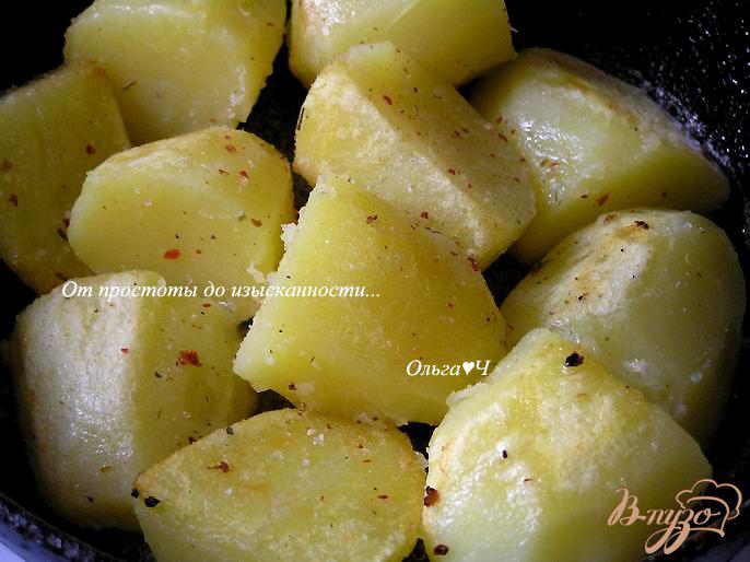 Фото приготовление рецепта: Картофель с итальянскими травами шаг №2