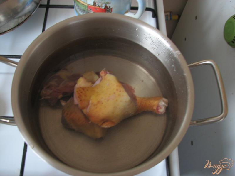 Фото приготовление рецепта: Куринный суп с брокколи шаг №1