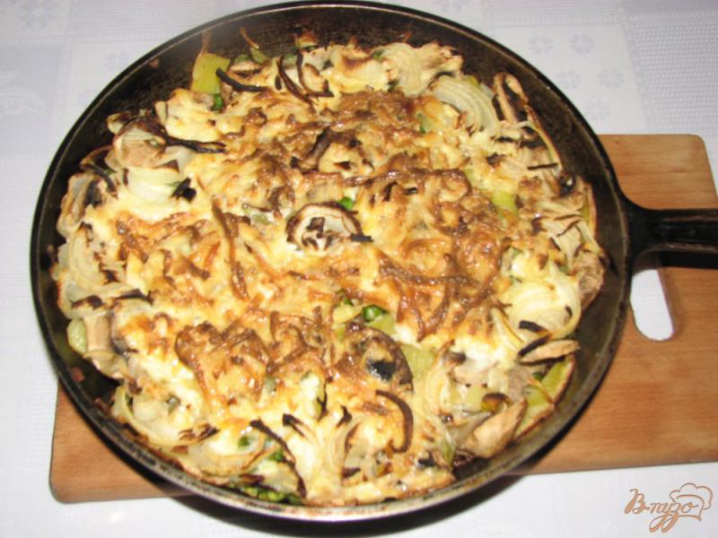 Фото приготовление рецепта: Мясо с овощами под сырной шапкой. шаг №6