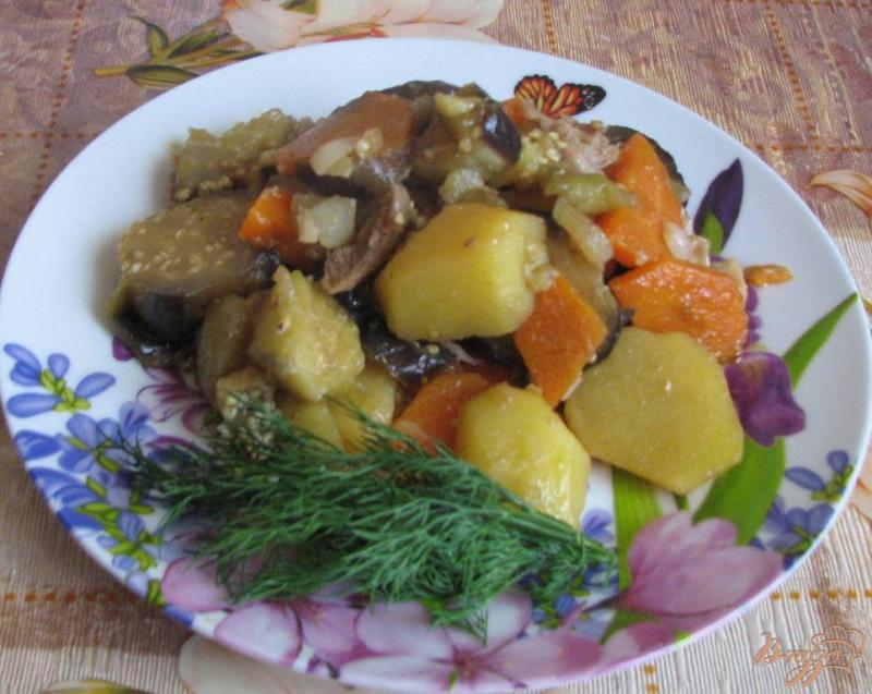 Фото приготовление рецепта: Картофель с овощами, тушеный по-домашнему шаг №6