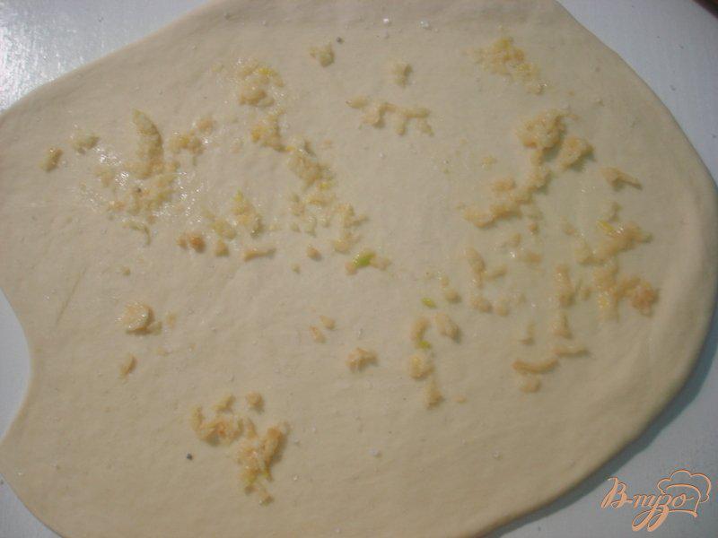 Фото приготовление рецепта: Индийские хлебные лепёшки наан шаг №4
