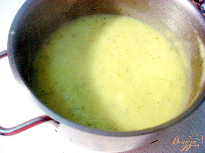 Фото приготовление рецепта: Суп пюре из цукини с фрикадельками шаг №9
