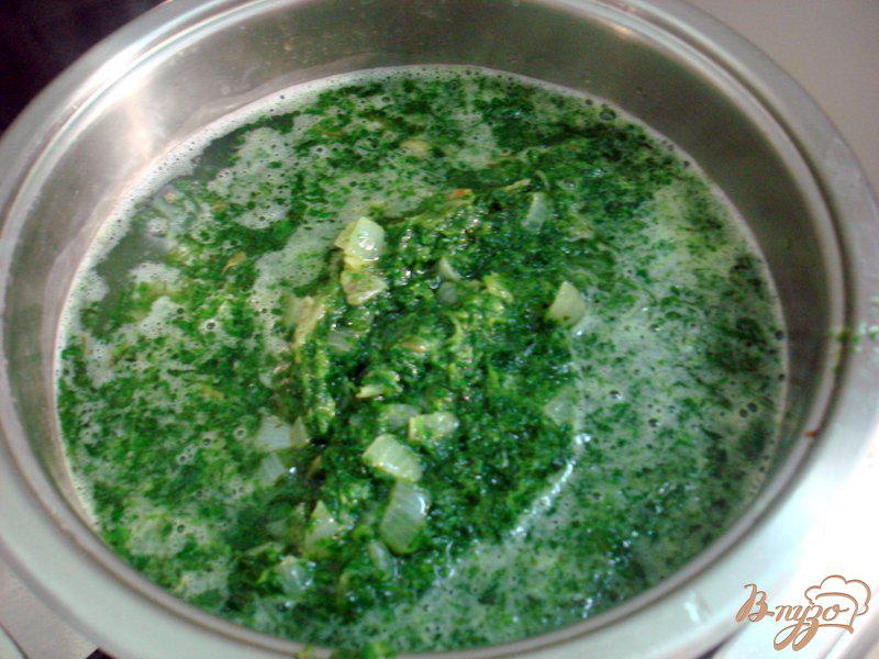 Фото приготовление рецепта: Рис со шпинатом (спанакоризо) шаг №5