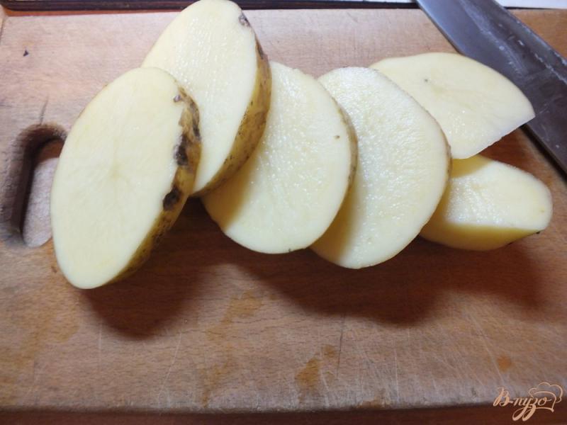 Фото приготовление рецепта: Картофель в шкурке с грибами шаг №1