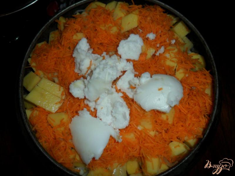 Фото приготовление рецепта: Тушенная картофель с свиными ребрами шаг №4
