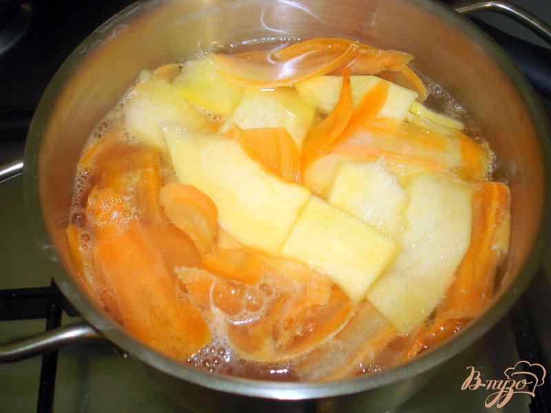 Фото приготовление рецепта: Куриное суфле с тыквой и морковью шаг №3