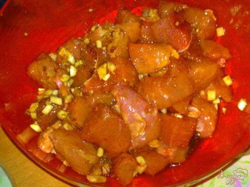 Фото приготовление рецепта: Свинина в горшочке с баклажанами шаг №2