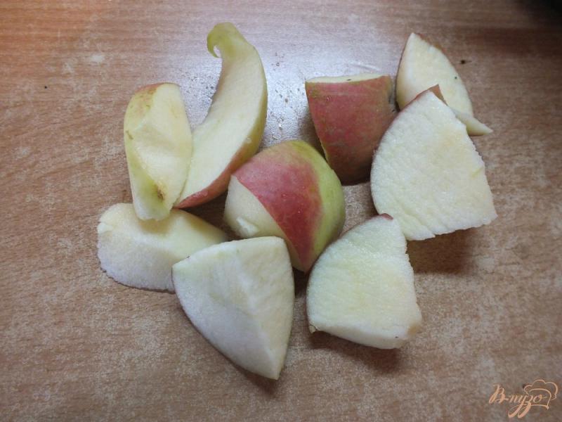 Фото приготовление рецепта: Компот сливово-виноградно-яблочный с фенхелем и кориандром шаг №5