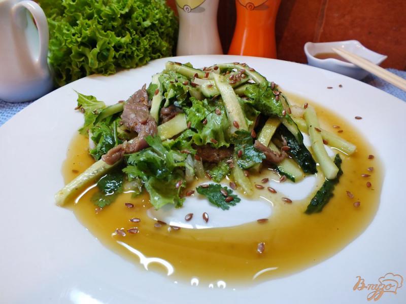 Фото приготовление рецепта: Салат с сырой говядиной по-тайски шаг №12
