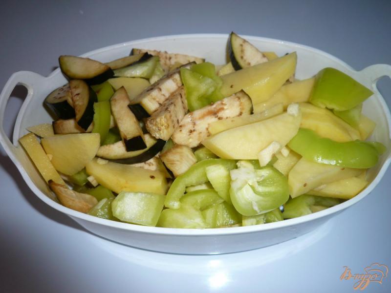 Фото приготовление рецепта: Овощи с уткой в духовке шаг №2