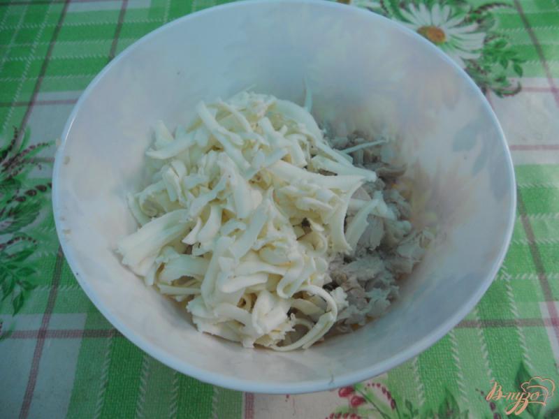 Фото приготовление рецепта: Конверт из лаваша с курицей и сыром шаг №3
