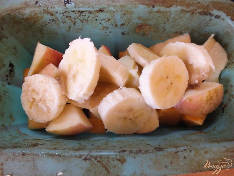 Фото приготовление рецепта: Банан запеченный с тыквой и яблоками шаг №3
