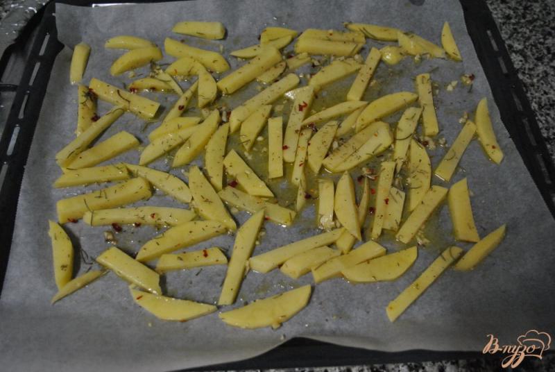 Фото приготовление рецепта: Картофель-фри для ленивых шаг №5