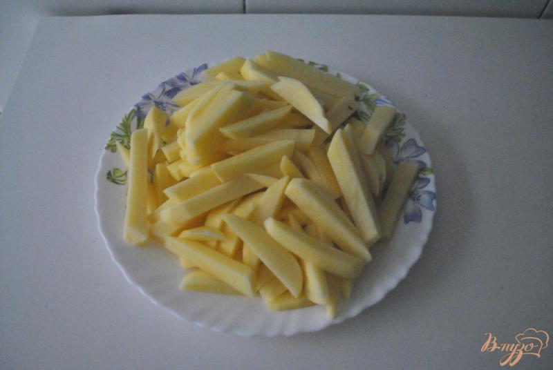 Фото приготовление рецепта: Картофель-фри для ленивых шаг №2