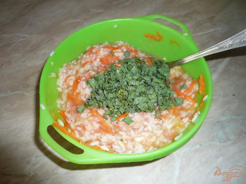 Фото приготовление рецепта: Запеканка из фарша с рисом и морковью шаг №2