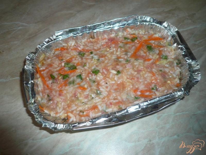 Фото приготовление рецепта: Запеканка из фарша с рисом и морковью шаг №3