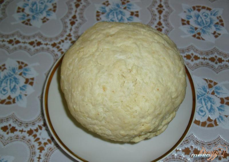 Фото приготовление рецепта: Сырный тарт с фасолью и беконом шаг №1